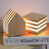 Форма дома с твердым деревом и акриловым настроением