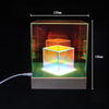 USB -перезаряжаемая красочная 3D голографическая акриловая лампа с деревянной основой