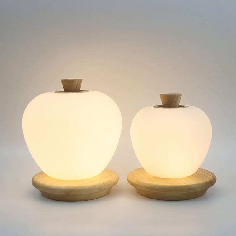 Перезаряжаемая яблочная прикроватная настольная лампа